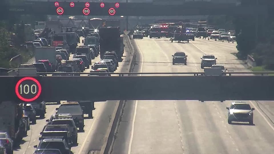 Monash Freeway Accident: One Dead, Two Injured as Fatal Crash Shuts Down Monash Freeway in VIC